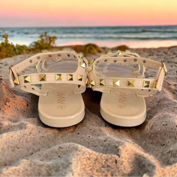 ⭐️HOST PICK⭐️ NEW Anna Nude Simple Sophistication Sandals Size 8 - Picture 4 of 4